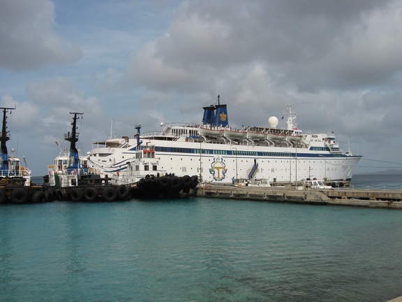 Cruise Ship1